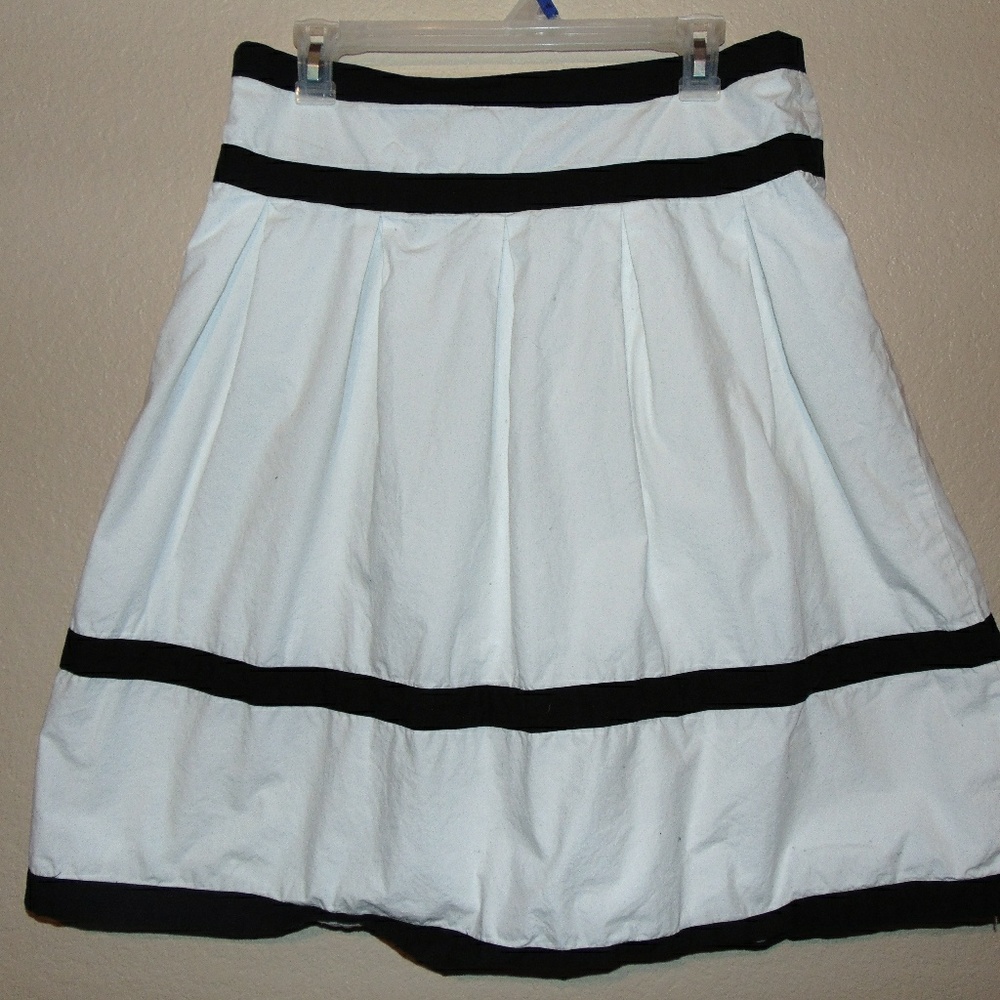Mikarose black and white skirt